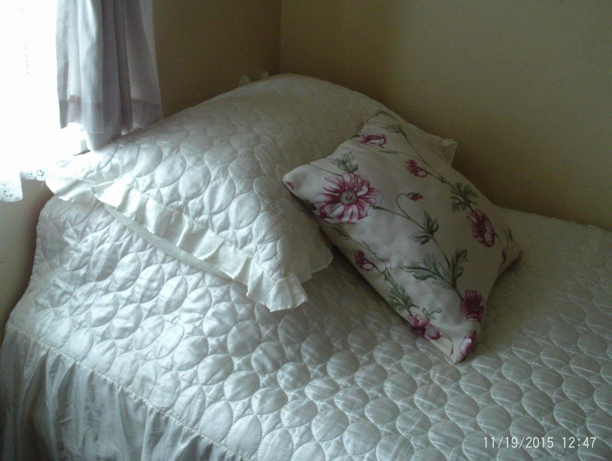 Stansted Airport Cottage Elsenham ภายนอก รูปภาพ