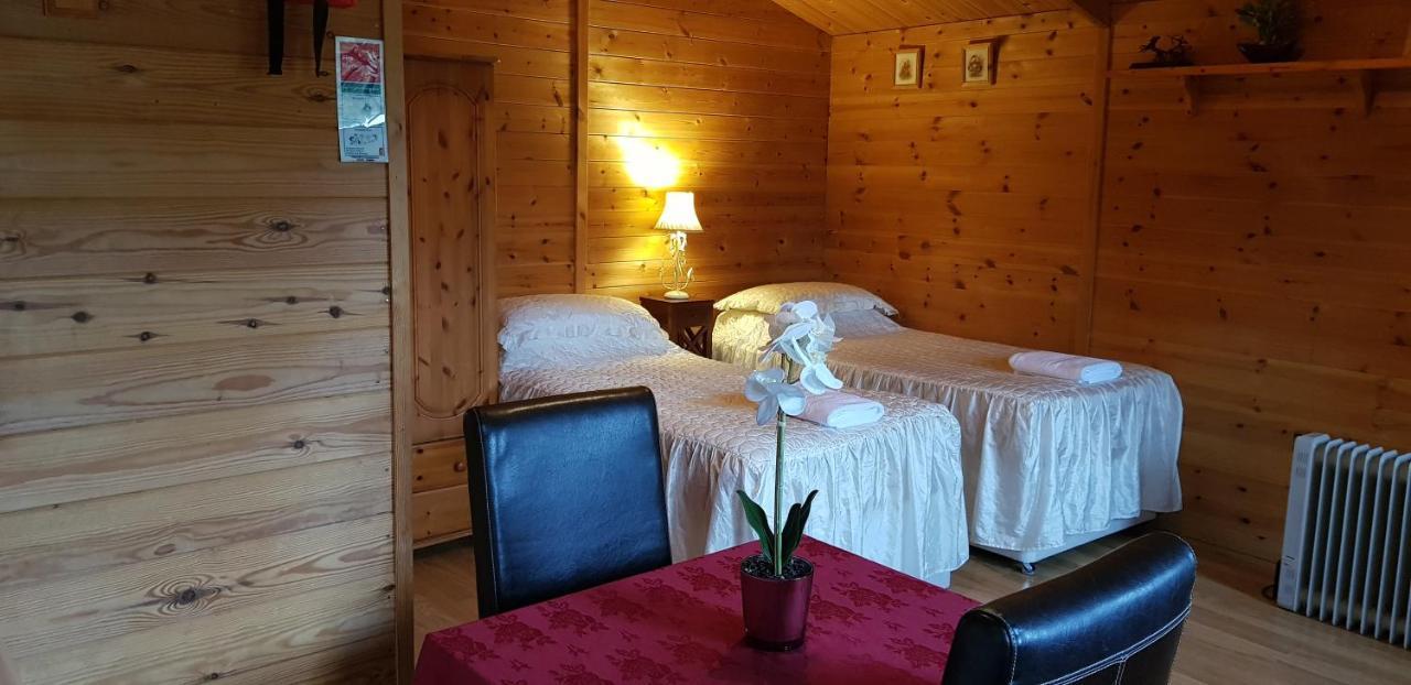 Stansted Airport Cottage Elsenham ภายนอก รูปภาพ